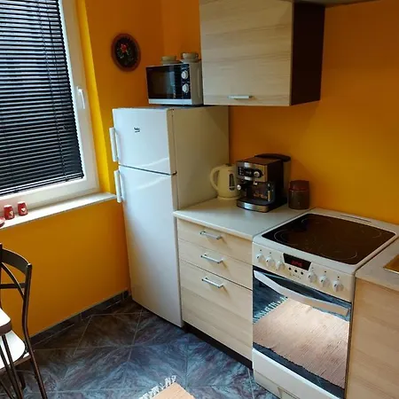Retro Promenada Apartment *