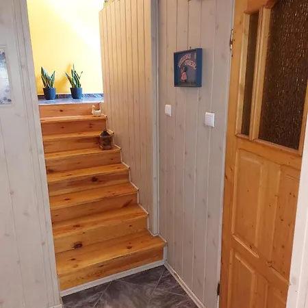 Retro Promenada Apartment *